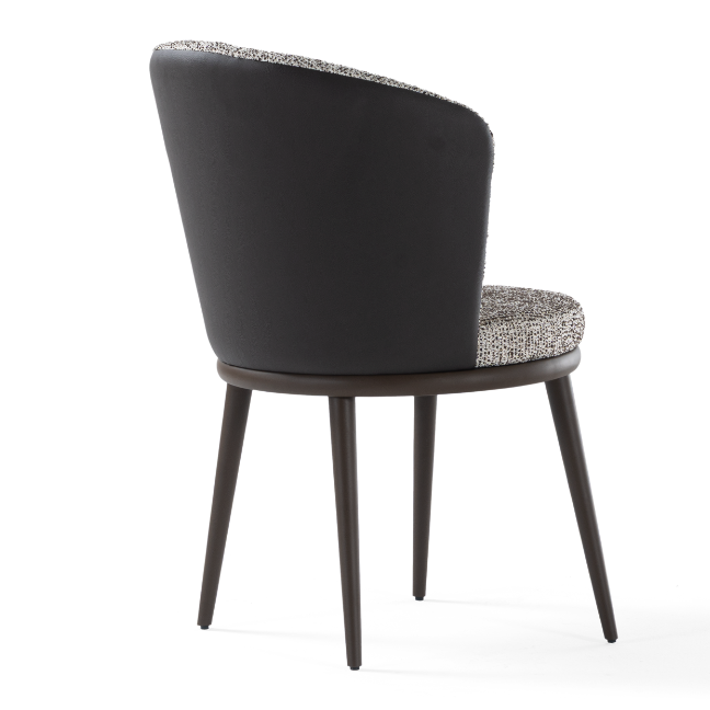 Chaise de salle à manger rembourrée Lipa avec dossier enveloppant